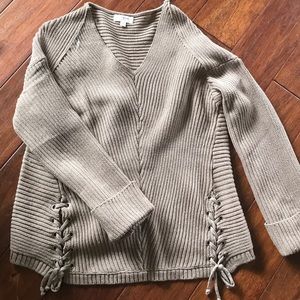Umgee- V Neck Sweater